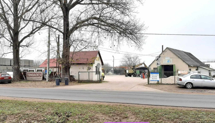 Perneki Ferenc Tuzelo Es Epanyag Ker Osszes - Kiskunmajsa