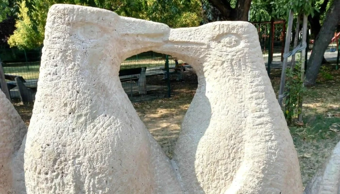 Pingvin Csalad Menetrend - Budapest