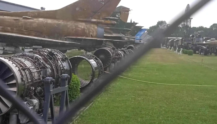 Pinter Muvek Haditechnikai Park Ertekelesek - Kecel
