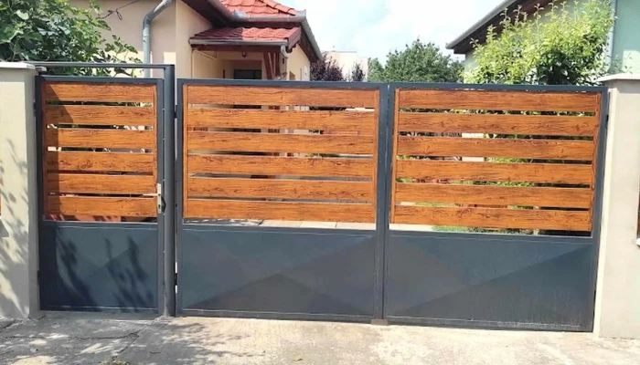 Plate -  Kerites Kft Keriteskeszitő Vallalkozo - Szolnok