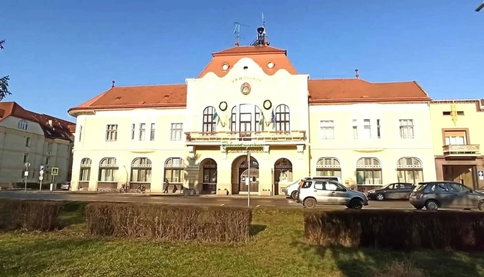Polgarmesteri Hivatal Balmazujvaros Varoshaza - Balmazújváros