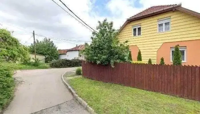 Sari Janos Ev Osszes - Eger