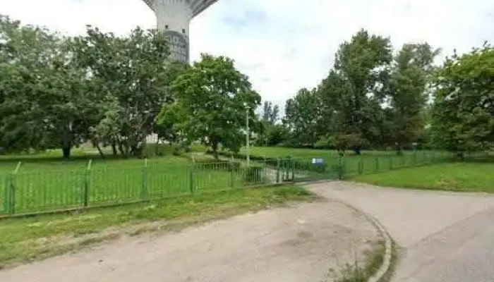 Seat -  Skoda Alkatresz Szakuzlet Osszes - Budapest