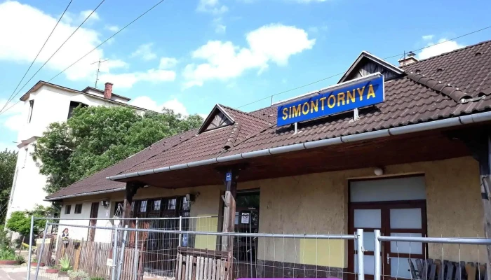 Simontornya, vasútállomás - Magyarország