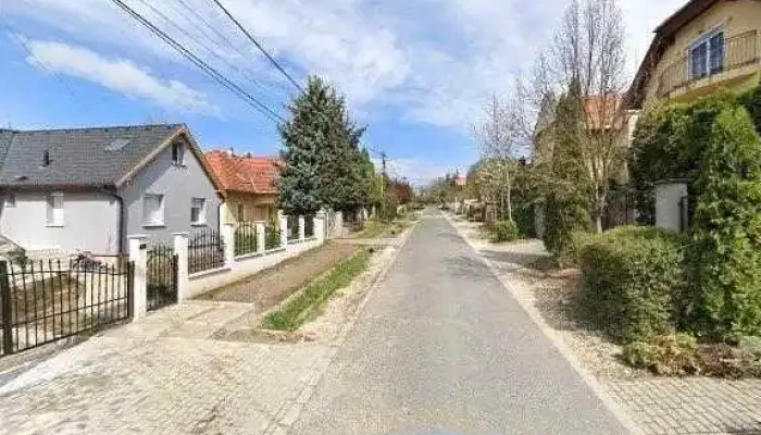 Szabo Tamas Tetofedo Acs Utcakep Es 360deg - Csobánka