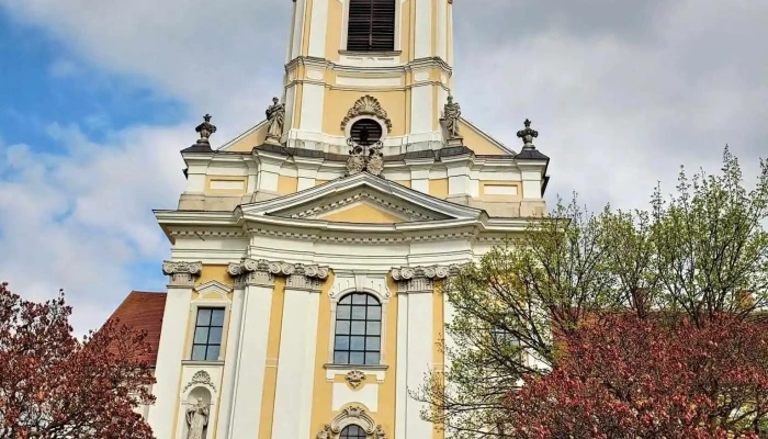Szentgotthárdi Ciszterci Apátság - Széll Kálmán Tér