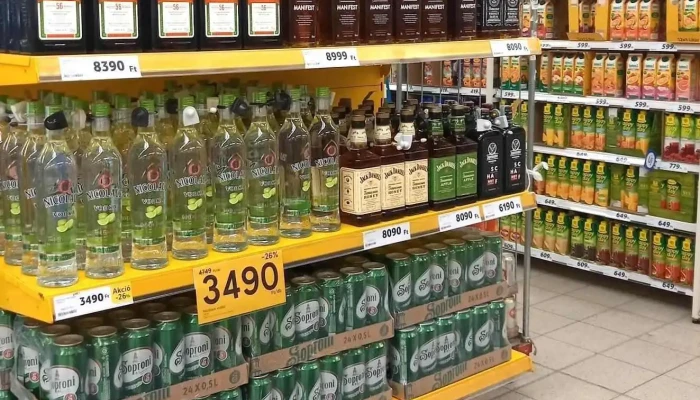 Tesco Balatonboglar A Tulajdonostol - Balatonboglár