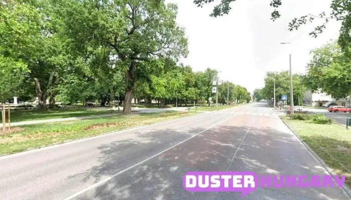 Újra Dolgozni Tolnában Egyesület - Szent István Tér 10