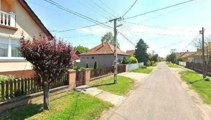 Urbanne Es Tarsa Kft Osszes - Jászapáti