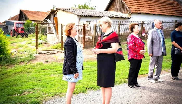 Varjúlaposi gyüjtőtábor emlékhelye - Magyarország