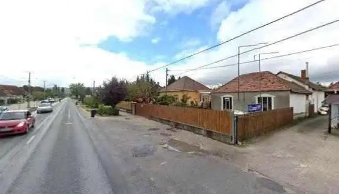 Vasker -  X Kft Vasbolt Utcakep Es 360deg - Esztergom