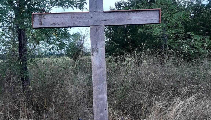 Ven Gulyas Emlekhely Emlekhely - Jászkarajenő