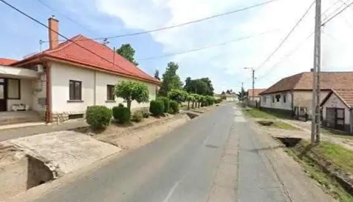 Verpelet Varos Onkormanyzata   Egeszsegugyi Kozpont Utcakep Es 360deg - Verpelét