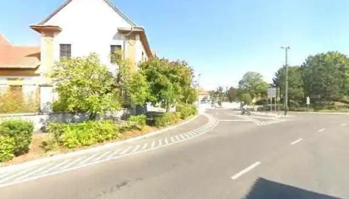 Veszpremi Torvenyszek Kozigazgatasi Kollegium Utcakep Es 360deg - Veszprém