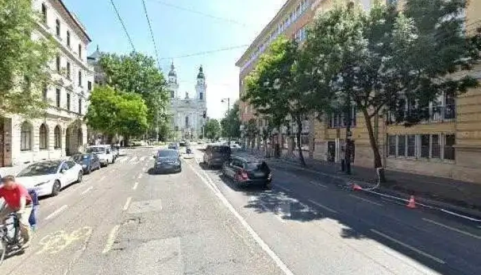 Viii Kerulet Jozsefvarosi Onkormanyzat Polgarmesteri Hivatala Utcakep Es 360deg - Budapest
