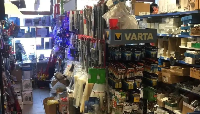 Villamossagi Es Barkacs Szakuzlet   Tetenyi Budapestes Uzlet Belul - Budapest